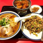 ハルピン - 炒飯とラーメンセット