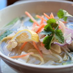 Bangkok Oriental Thai Restaurant - ランチセット：フォー＆チャーハン@税込970円