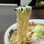 麺座 かたぶつ - 【限定】きたかたぶつらーめん 麺リフト