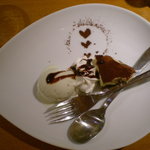 オランダ屋 - ランチデザート（バニラアイス＆生クリーム＆ティラミス）