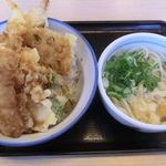 天丼・天ぷら本舗 さん天 - 「いかと海老の天丼、うどん付」750円　2017.11.27
            