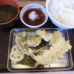 天丼・天ぷら本舗 さん天 - 「海老と牡蠣の天ぷら定食」900円　2017.11.27