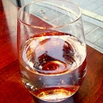 カフェ エメ・ヴィベール コレド室町 - お冷や