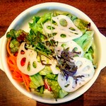 カフェ エメ・ヴィベール コレド室町 - グリーンサラダ