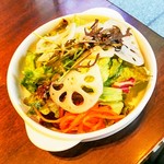 カフェ エメ・ヴィベール - グリーンサラダ