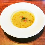 カフェ エメ・ヴィベール - 本日のスープ
      パンプキン