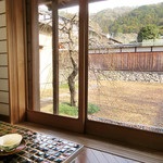 とま屋 - 窓際席からの眺め