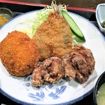 気まぐれ - 日暮里･四季旬菜氣まぐれ鶏からミックス(アジ・コロッケ・とりから)780円近景