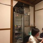 千日前裏くろまる - このエレベーターで料理運ばれてきます