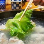 露石 - てっちり（レタスしゃぶしゃぶ）
