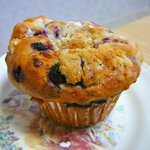 ハッピーベリー - 【カシスとサワークリームのクランブルマフィン…360円】★2011/5