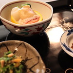 瓢亭 - コッペ蟹内子と外子、味噌漬け 柿、せりの白和え 柚子釜、蕪菜物の柚子味噌、コッペ身