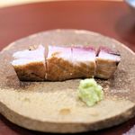 神楽坂 阿部 - 佐渡の鰤の藁焼き