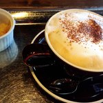 GOOD NEIGHBORS COFFEE - カフェ•ラテ HOT