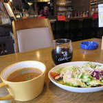 スペインバル BONITA - ランチのスープ＆サラダ(2018年1月)