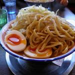 ラーメンビリー - 麺を引き出して・・・
