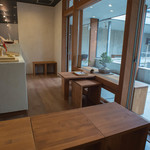 和三盆 恵菓 - 店内（なか）