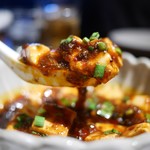 ブルーリリー青百合飯荘 - 四川風麻婆豆腐