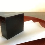 嘯月 - 黒羊羹　地味ですが美味です