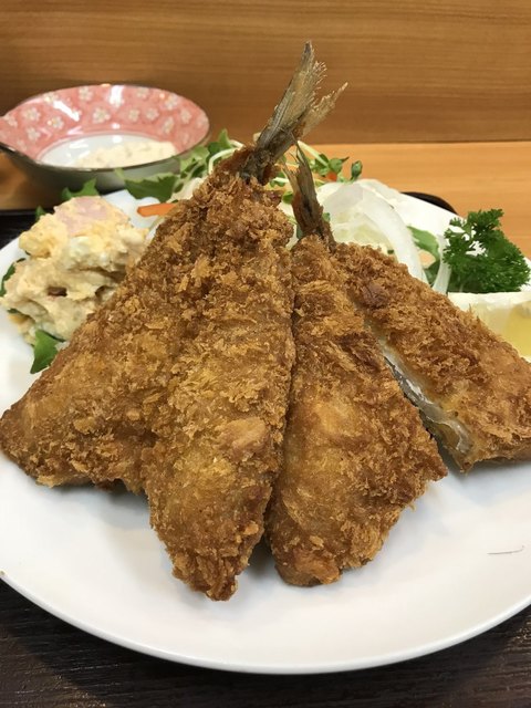 白眉 肉厚アジフライ定食 財布にも学生さんにも優しい定食屋でした By きんさん0007 定食屋 イワイ 天神川 定食 食堂 食べログ 白眉 肉厚アジフライ定食 財布にも学生さんにも優しい定食屋でした By きんさん0007 定食屋 イワイ 天神川 定食 食堂 食べログ