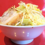 ラーメン二郎 - ラーメン小＋野菜チョイ増しニンニク多め