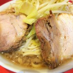 ラーメン二郎 - 豚