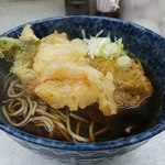 柳屋 - 玉ねぎが多いかき揚げ