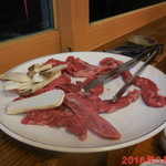 大家 - 牛肉とキノコ系の何か