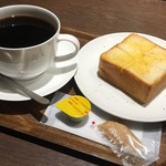 上島珈琲店 - ブレンドコーヒー L&厚切りバタートースト