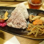 森のカフェひがしむきガーデンズ  - おにぎり朝食