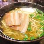 すばやぁ - 三枚肉そば  ¥600-