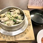鳥ぎん - 牡蠣釜めし990円(お吸い物、漬物付き)