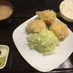 成蔵 - 霧降高原豚シャ豚ブリアンかつ3個付け（200ｇ）定食2700円