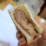 コメダ珈琲店 - チキンが分厚い！