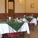 トラットリア ナトゥーラ - 店内の雰囲気