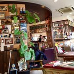 SUNNY ROOT COFFEE - 昭和の薫る店内
