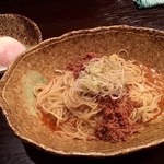 汁なし担担麺 くにまつ - 汁なし担担麺 辛さ×1+温泉玉子