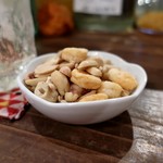 灯 - ミックスナッツ