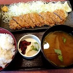 華屋与兵衛 - 棒ひれかつ定食1290円(2018/01)