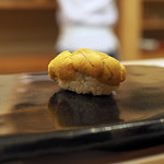 日本橋蛎殻町 すぎた - 【握り】青森の紫雲丹