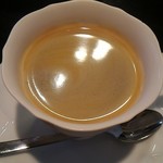 Bisutoro Tarou - コーヒー。他にアイスコーヒー、紅茶、アイスティーも選べる