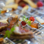 Bien - "鴨（かも）ブレザオラ"、酸塊（すぐり）＋干柹（ほしがき）