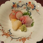 りょうりや 御旅屋 - ひめ鯛　赤ばい貝　しまあじ