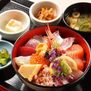 お魚と地酒 魚舟 本町 おさかなとじざけ うおぶね 本町 居酒屋 ネット予約可 食べログ