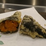 なにわ天ぷら 維心 - ウニの断面