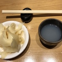 SUSHI TOKYO TEN、 新宿ニュウマン店 - 蜆出し汁