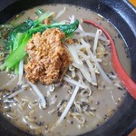 上海餃子館 - 黒ごま担々麺