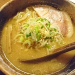 拉麺酒房 熊人 - 味噌拉麺　830円