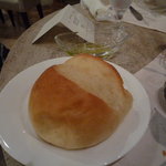 ノビアノビオ - ◆コースのパン　オリーブオイルで食べる　ちょうどいい硬さ美味！