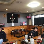 Kaizoku Udon - 店内をパシャ
                      平日の１２時４０分